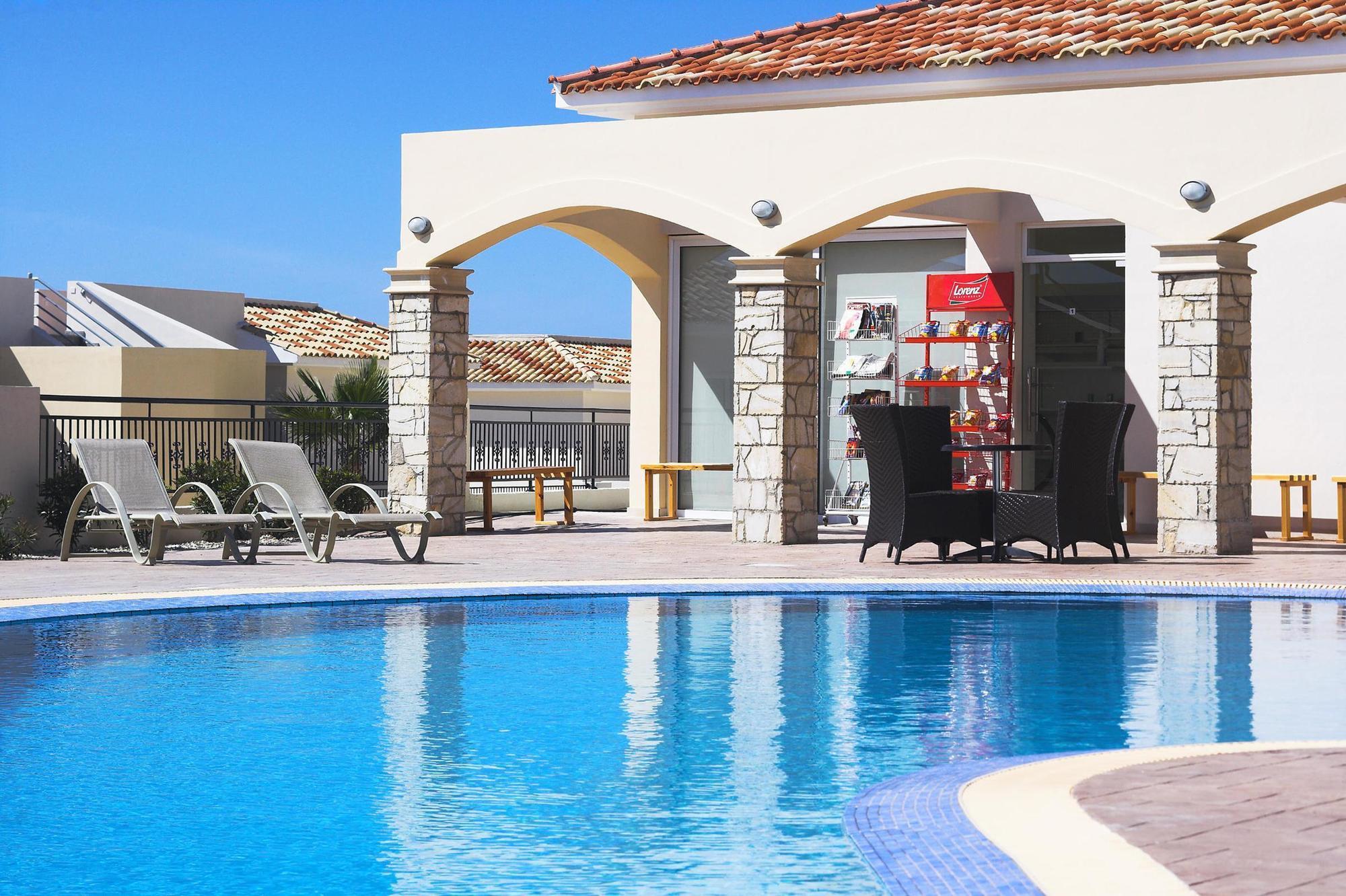 Club St. George (Adults Only) Aparthotel Tremithousa Luaran gambar