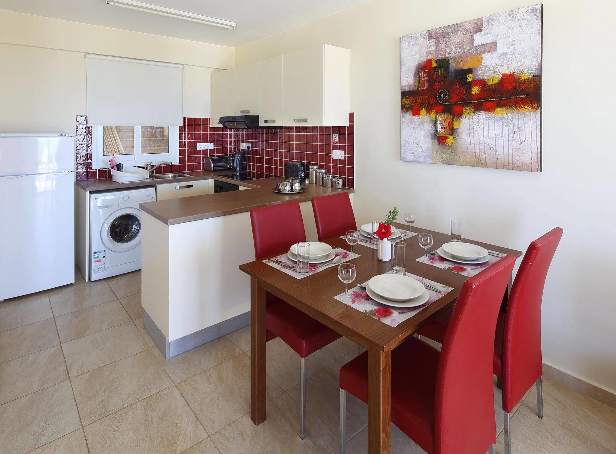 Club St. George (Adults Only) Aparthotel Tremithousa Luaran gambar
