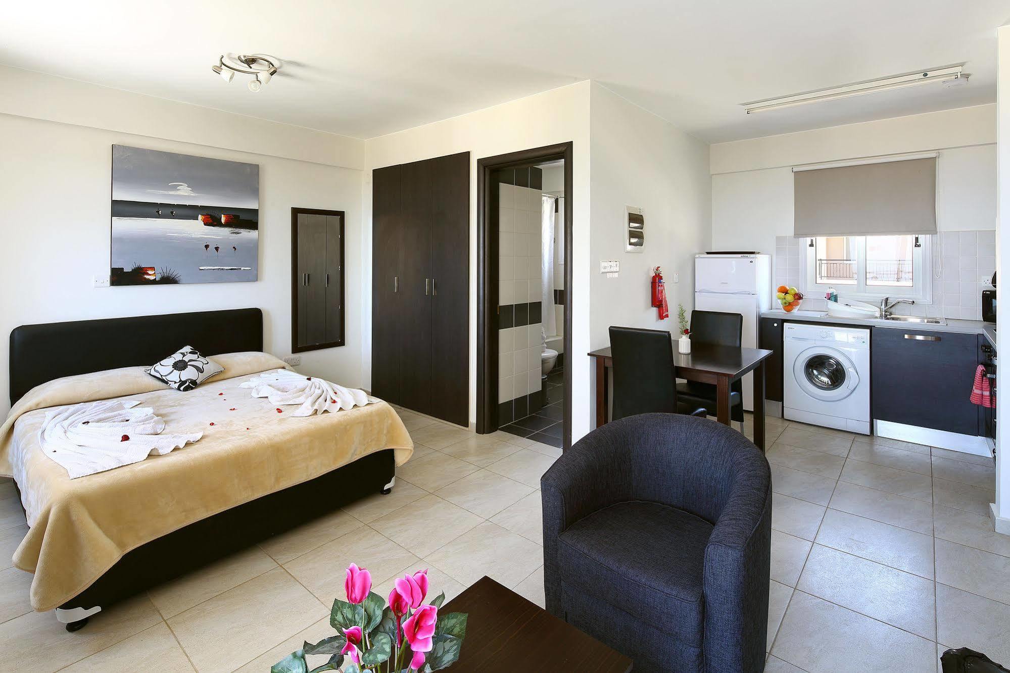 Club St. George (Adults Only) Aparthotel Tremithousa Luaran gambar
